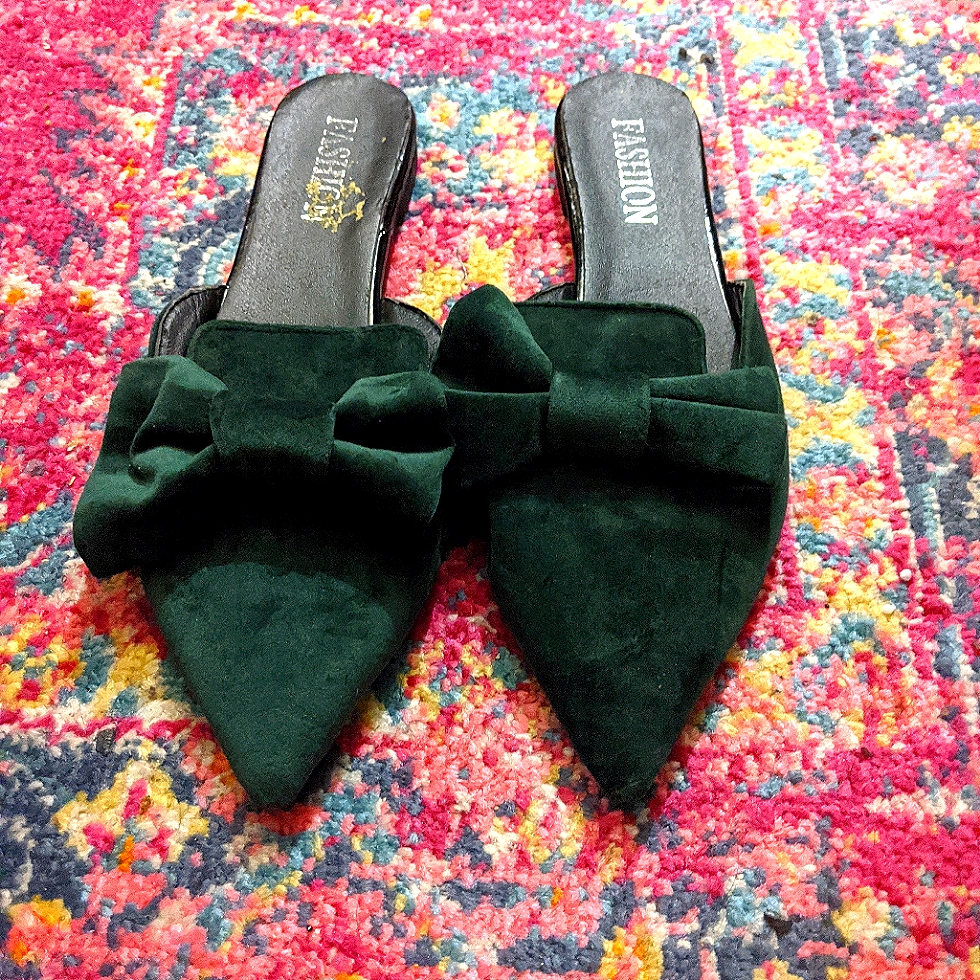 Flat Mules
